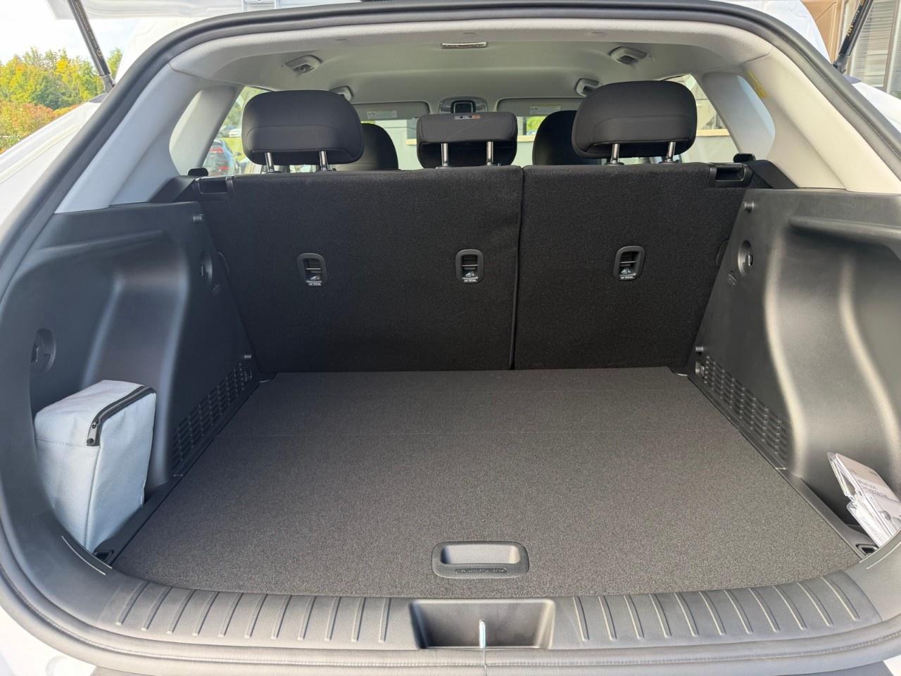 2027 Hyundai KONA 2.0L Essential AWD Photo