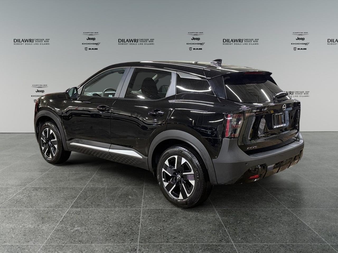 2026 Nissan Kicks SV AWD Photo2