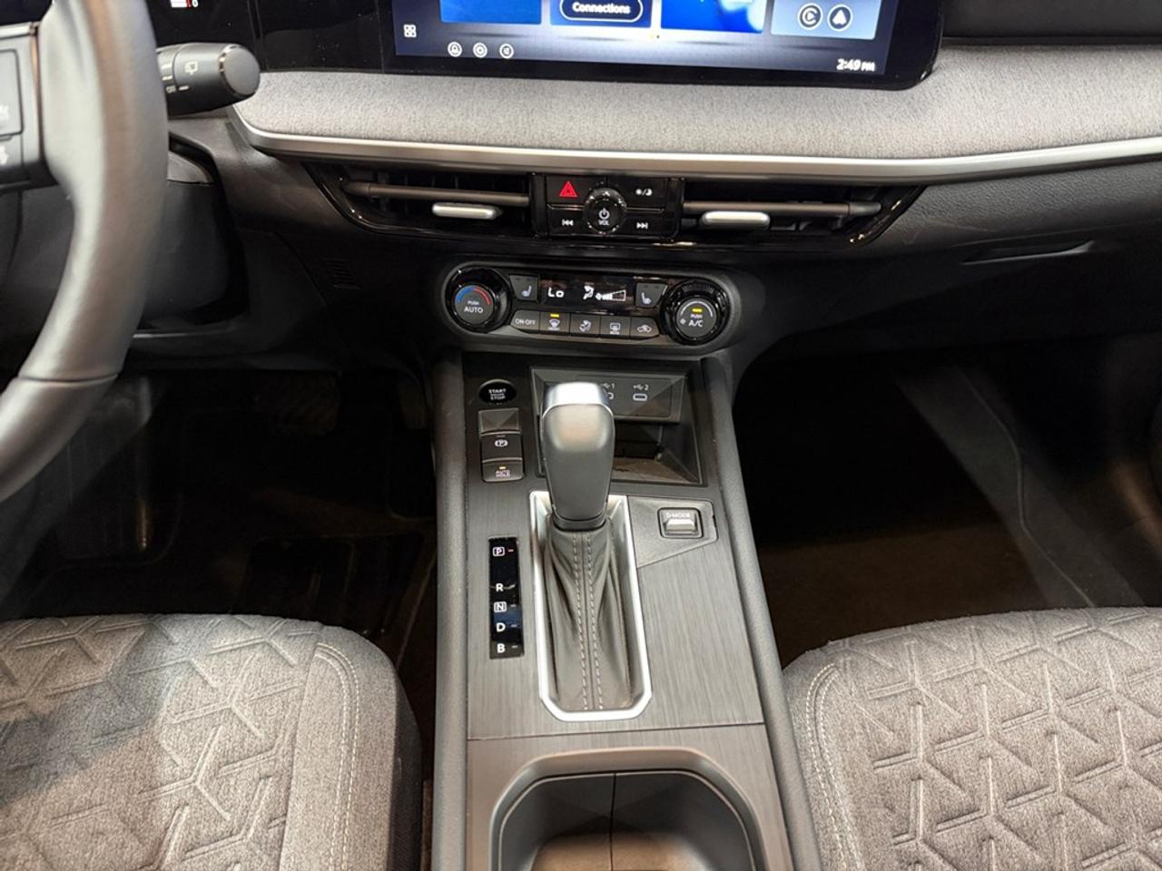 2026 Nissan Kicks SV AWD Photo