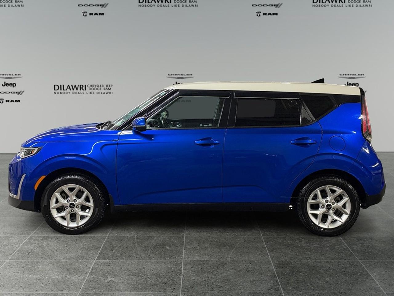 2023 Kia Soul EX IVT Photo1