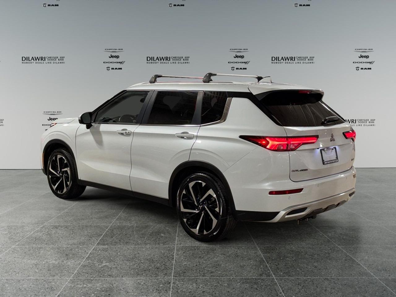 2022 Mitsubishi Outlander SEL S-AWC Photo