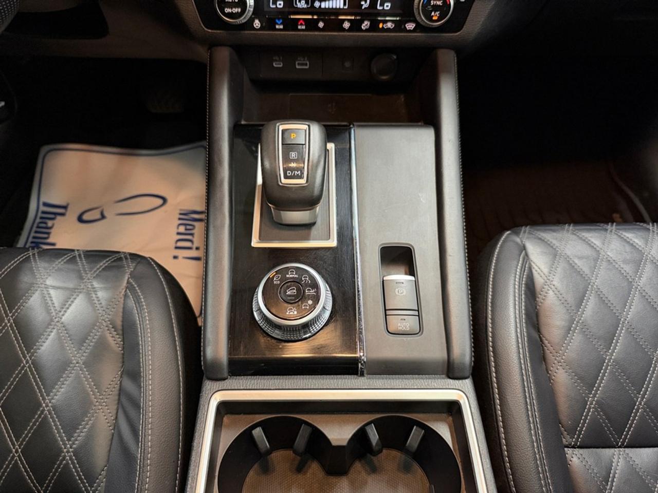 2022 Mitsubishi Outlander SEL S-AWC Photo