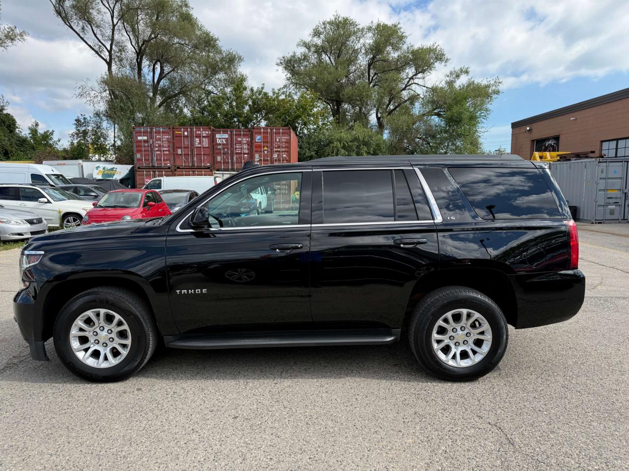2016 Chevrolet Tahoe 4WD 4dr LS- 45,553KM ONLY Photo