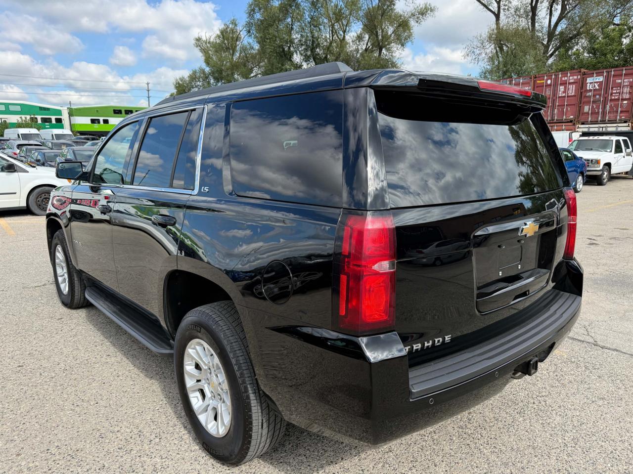 2016 Chevrolet Tahoe 4WD 4dr LS- 45,553KM ONLY Photo