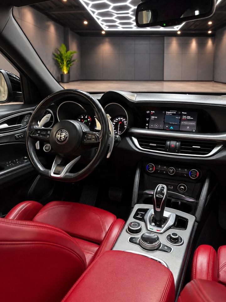 2022 Alfa Romeo Stelvio Veloce  Q4 AWD Photo