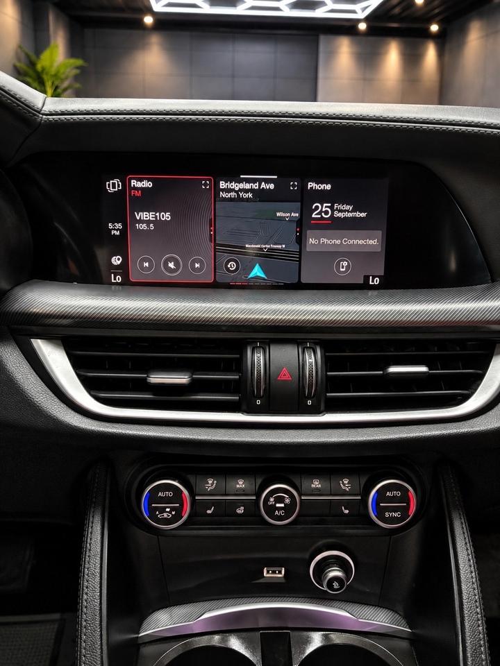 2022 Alfa Romeo Stelvio Veloce  Q4 AWD Photo