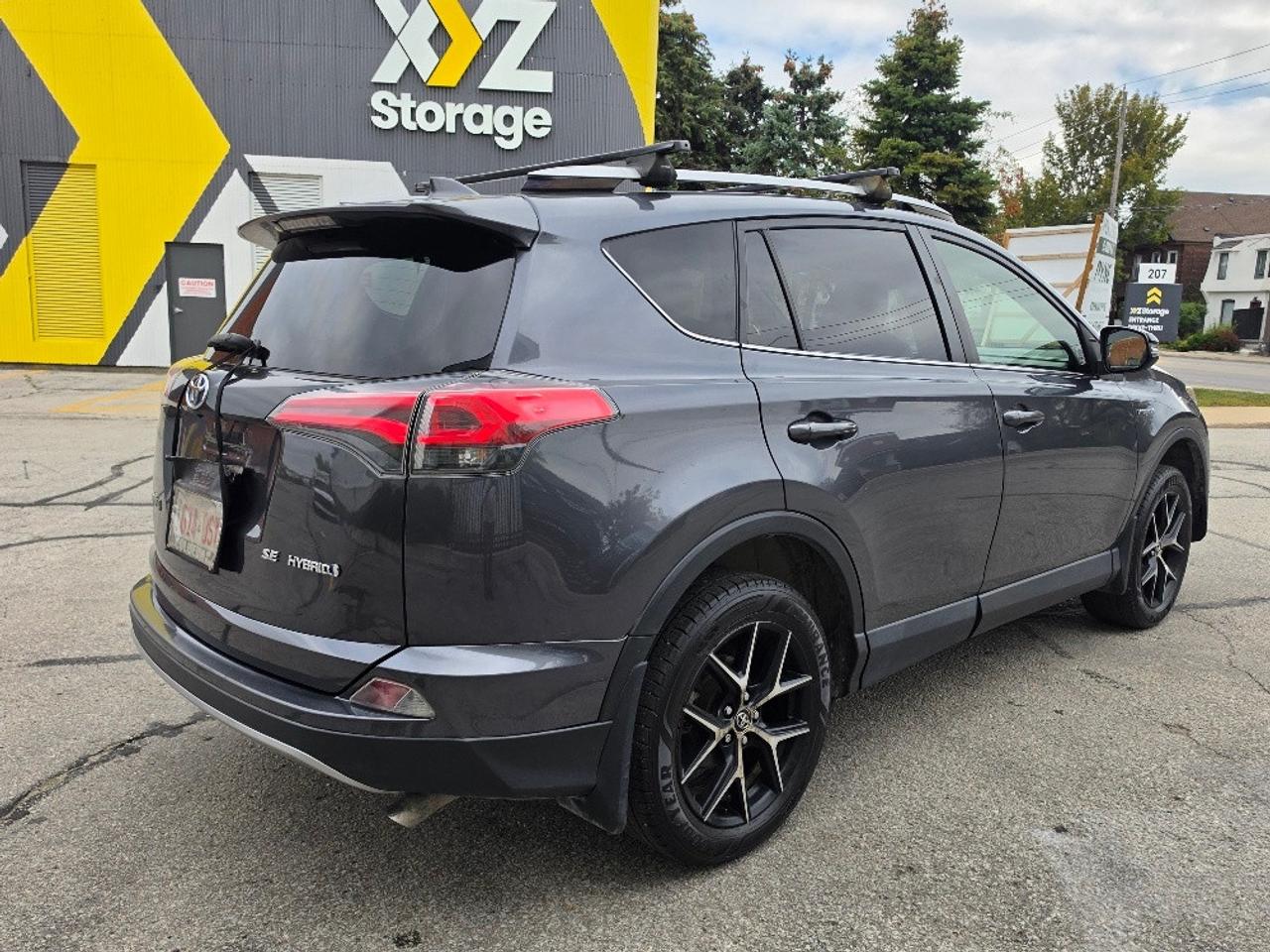 2017 Toyota RAV4 Hybrid SE HYBRID-AWD-LEATHER-SUNROOF-NAVIGATION-FULLY LOADED Photo