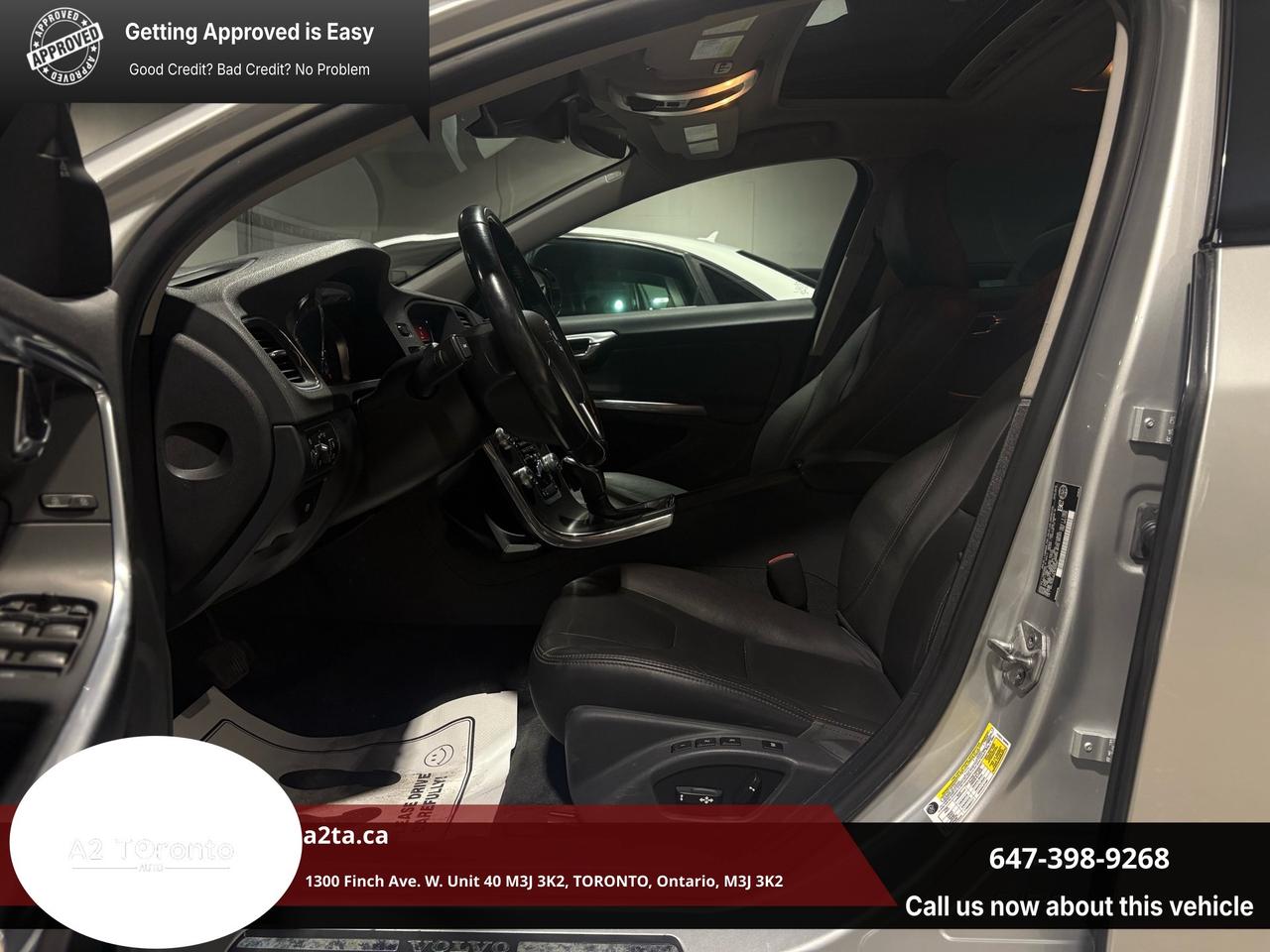 2015 Volvo V60 Cross Country T5 Photo