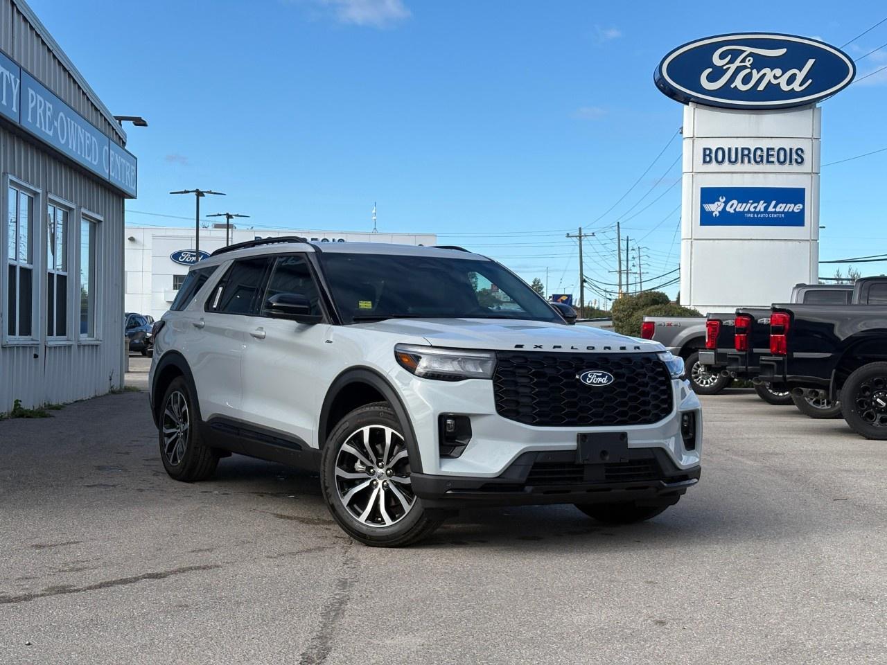 2027 Ford Explorer ST-Line 4WD Photo