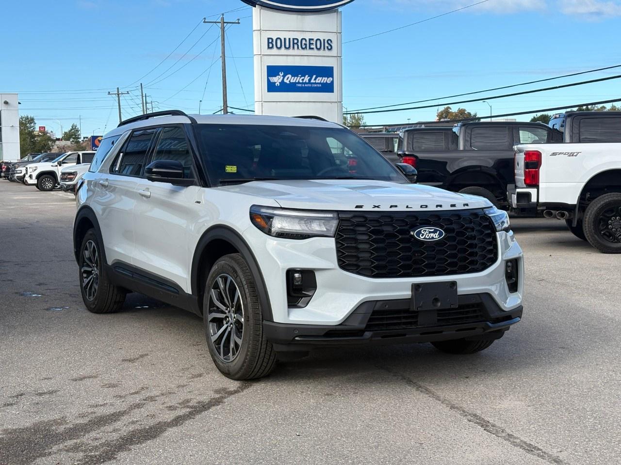 2027 Ford Explorer ST-Line 4WD Photo