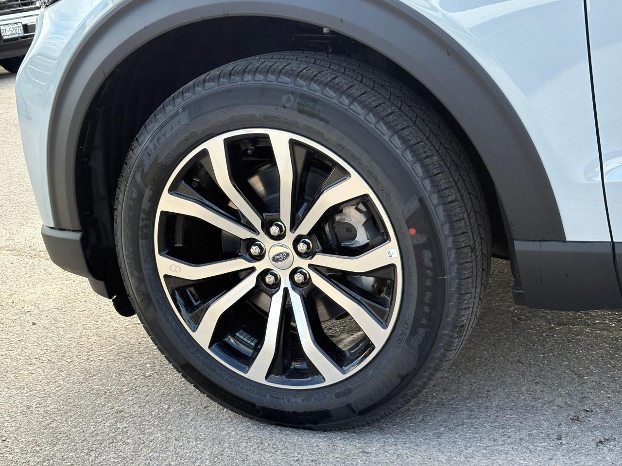2027 Ford Explorer ST-Line 4WD Photo