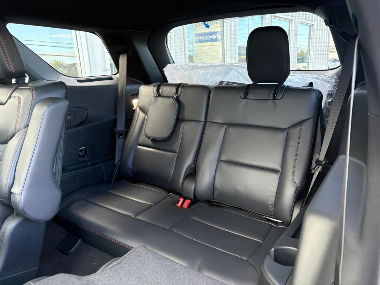 2027 Ford Explorer ST-Line 4WD Photo