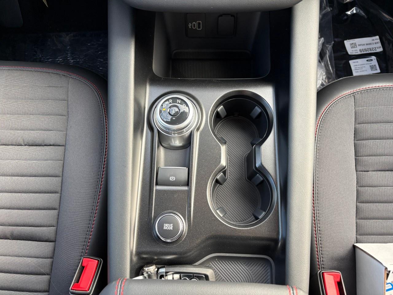 2027 Ford Explorer ST-Line 4WD Photo