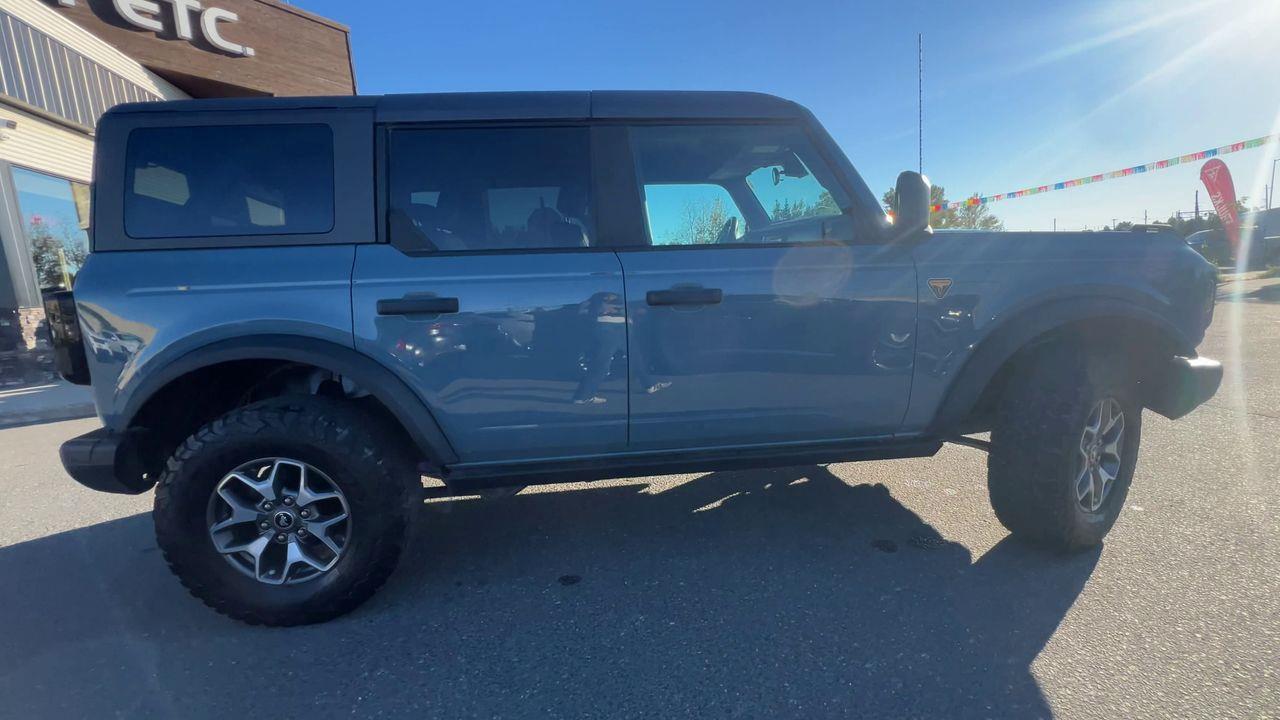 2022 Ford Bronco Badlands 4x4, MANUAL, LEATHER SEATS, CRUISE CONTROL, SIRIUS XM, REVERSE CAM!! Photo