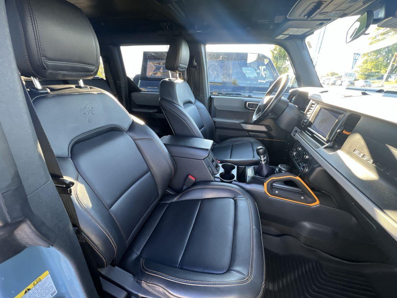 2022 Ford Bronco Badlands 4x4, MANUAL, LEATHER SEATS, CRUISE CONTROL, SIRIUS XM, REVERSE CAM!! Photo