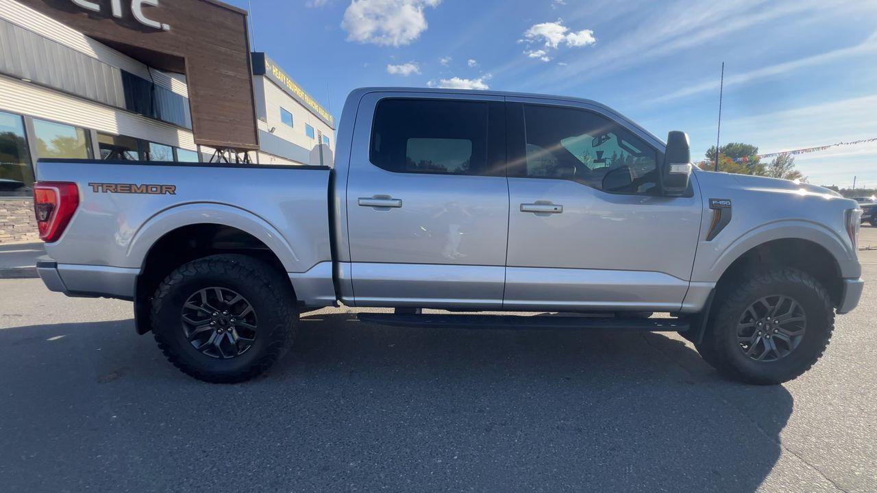 2022 Ford F-150 Tremor 4x4, HEATED SEATS, NAV, REVERSE CAM, POWER LIFTGATE, CRUISE CONTROL!! Photo4