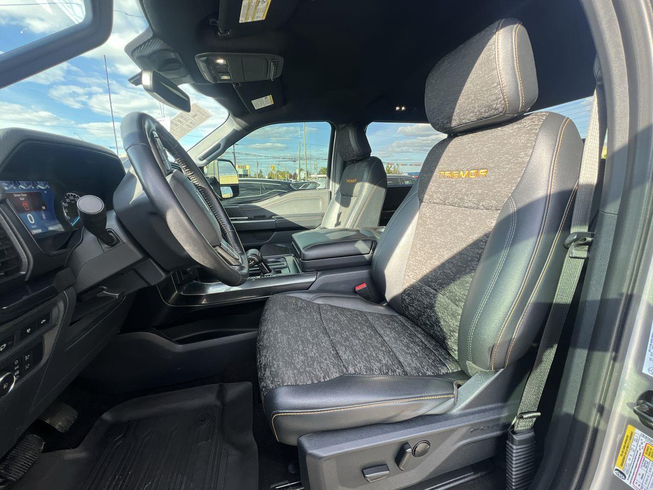 2022 Ford F-150 Tremor 4x4, HEATED SEATS, NAV, REVERSE CAM, POWER LIFTGATE, CRUISE CONTROL!! Photo