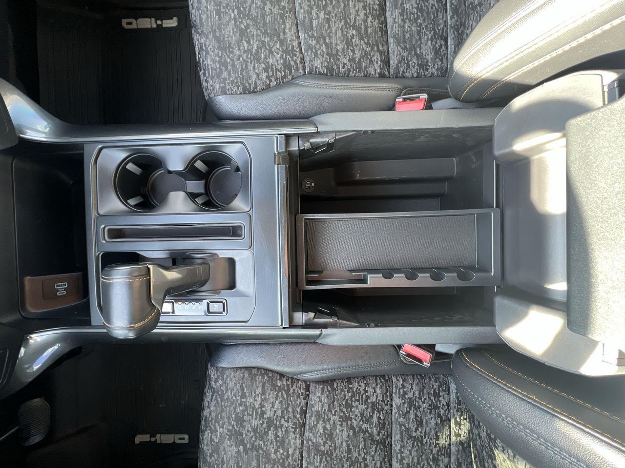 2022 Ford F-150 Tremor 4x4, HEATED SEATS, NAV, REVERSE CAM, POWER LIFTGATE, CRUISE CONTROL!! Photo