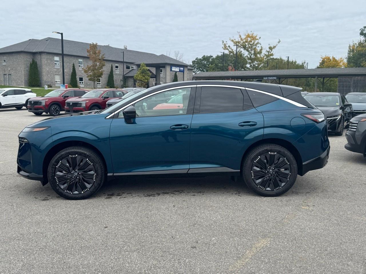 2027 Nissan Murano Platinum AWD Photo
