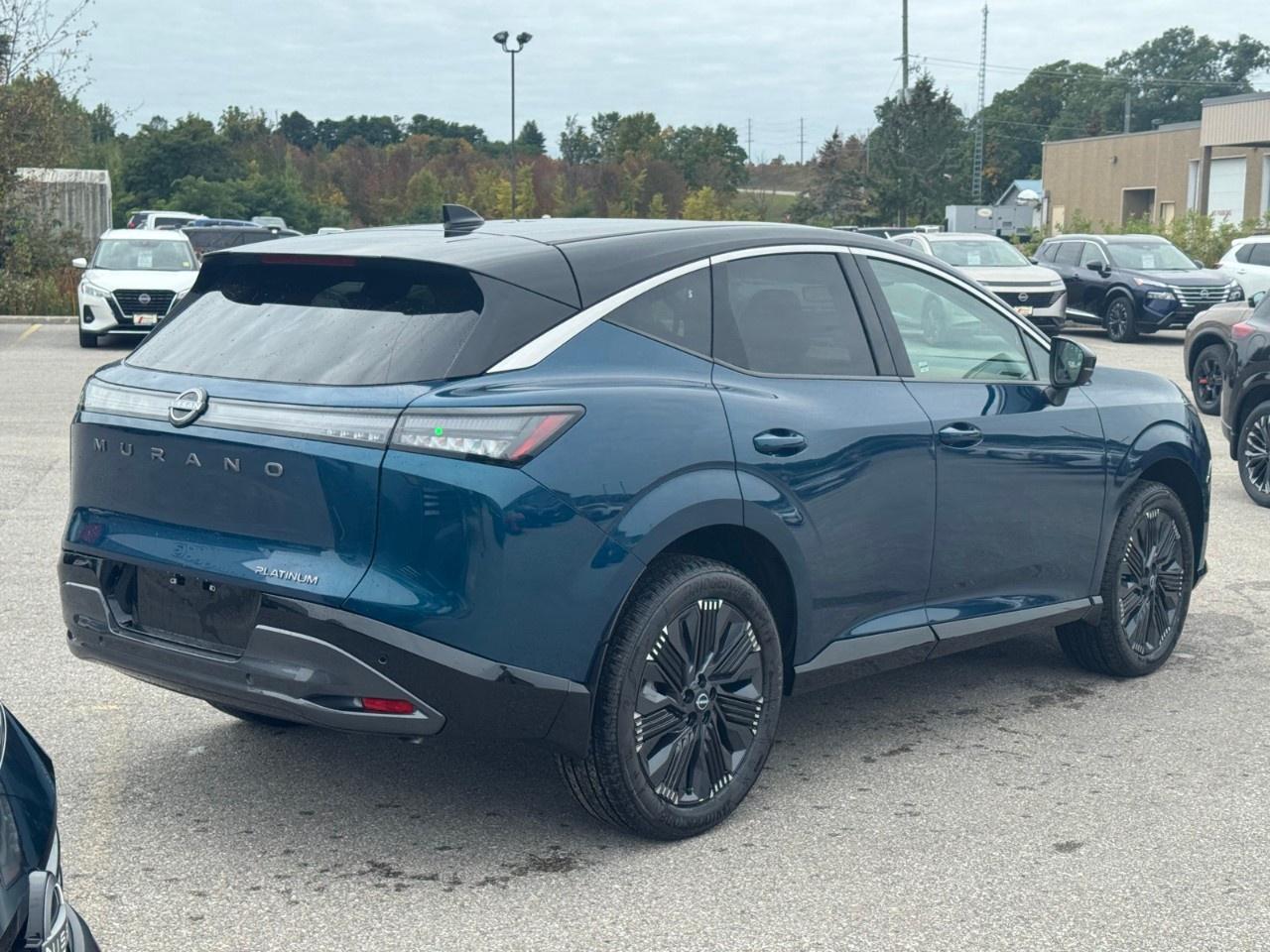 2027 Nissan Murano Platinum AWD Photo3