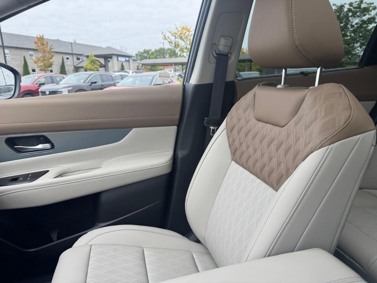 2027 Nissan Murano Platinum AWD Photo