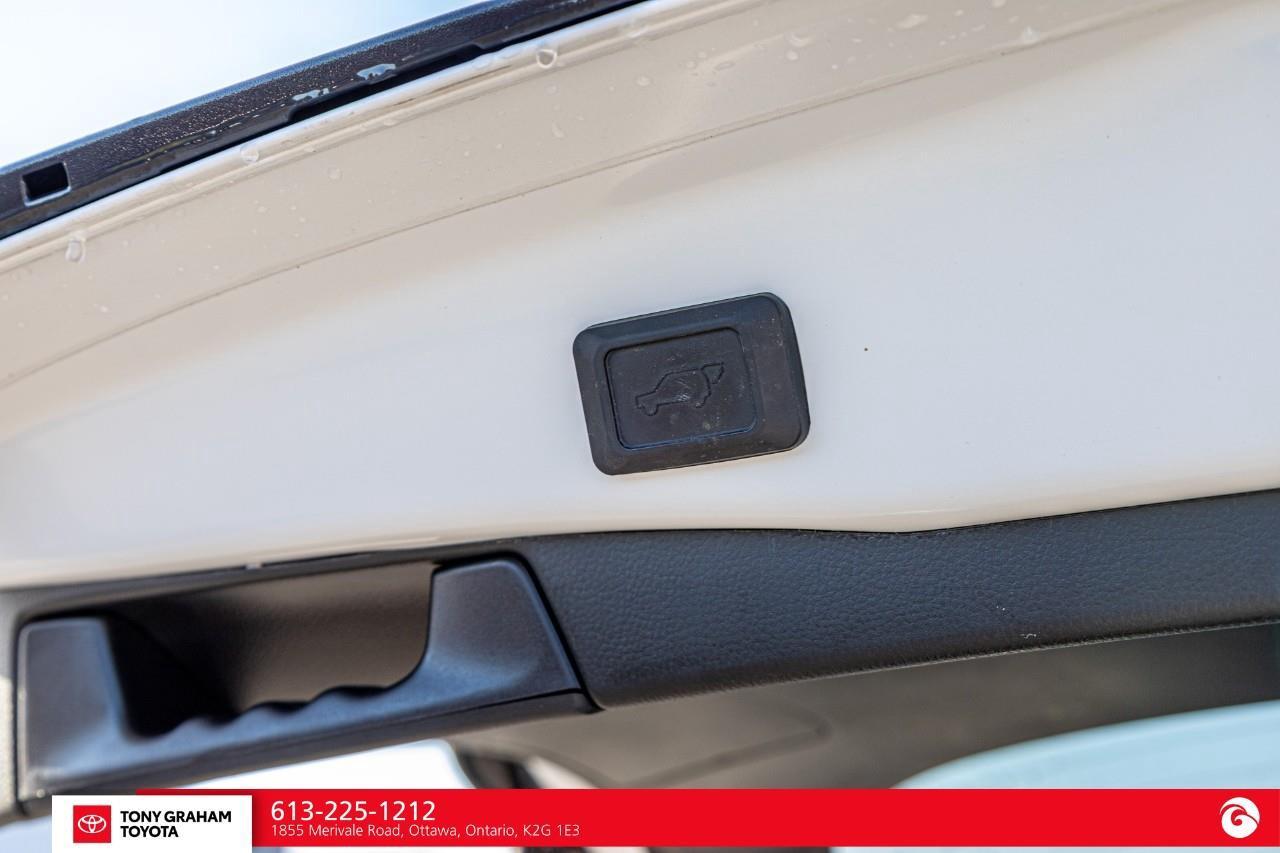 2024 Toyota RAV4 TRAIL Photo