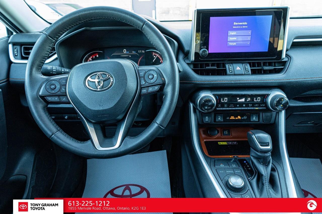 2024 Toyota RAV4 TRAIL Photo