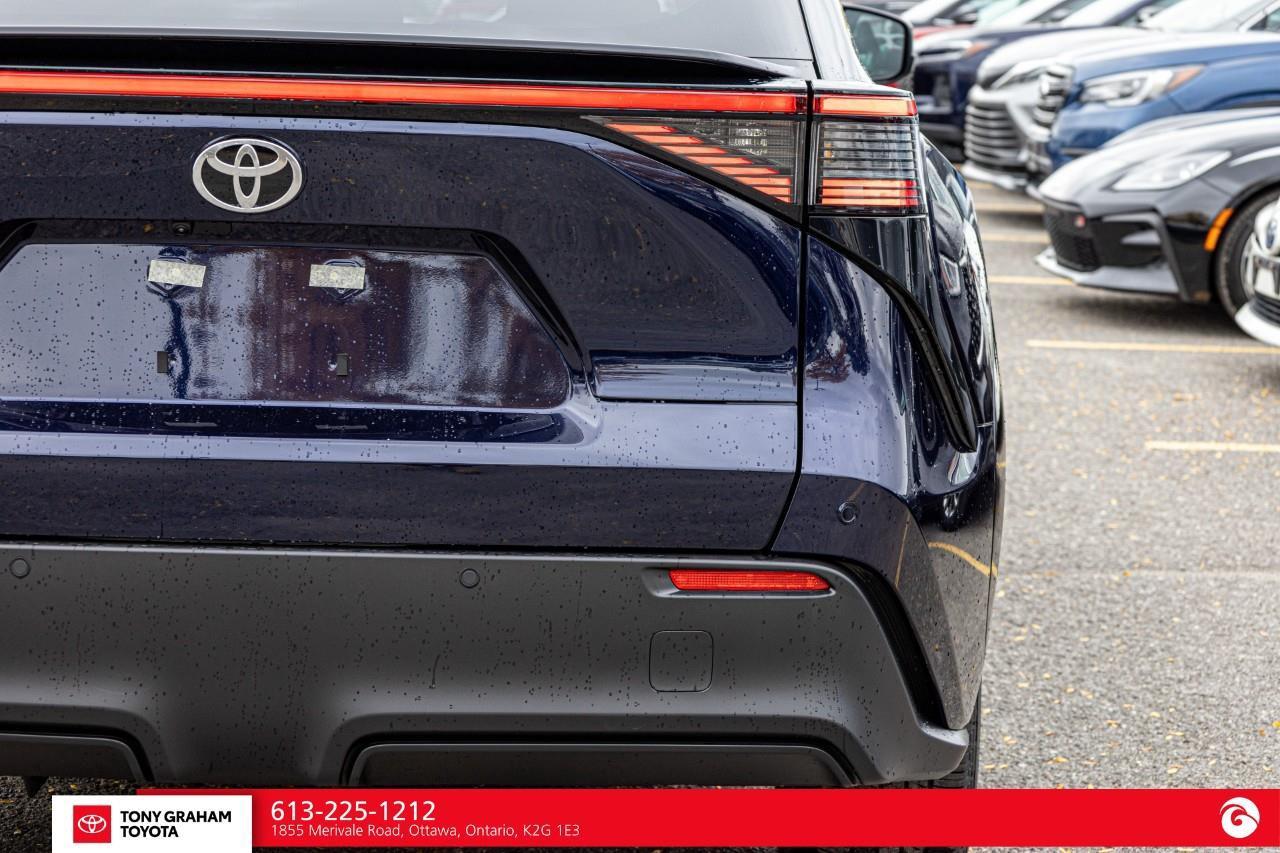 2027 Toyota bZ XLE Photo