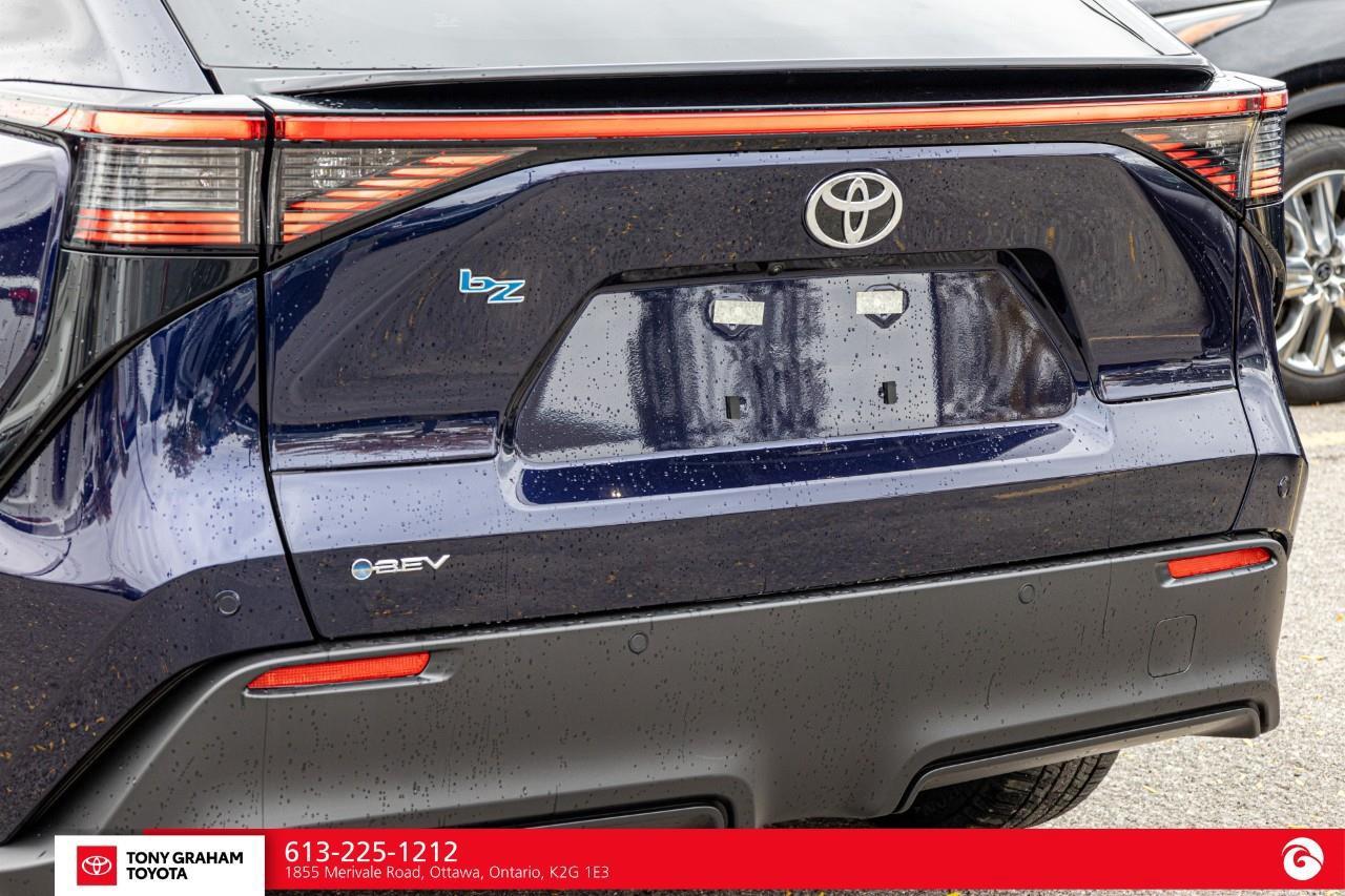 2027 Toyota bZ XLE Photo
