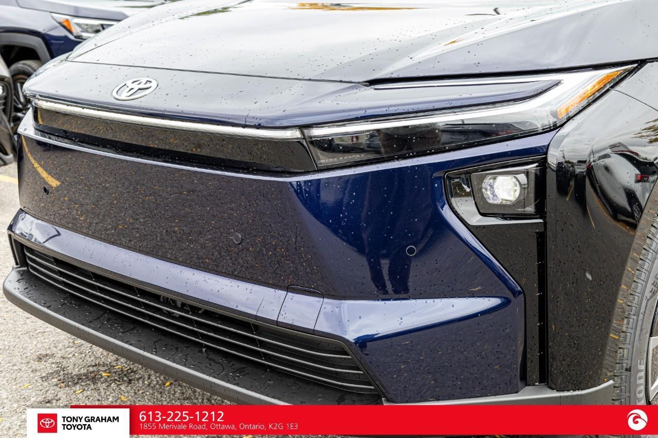 2027 Toyota bZ XLE Photo