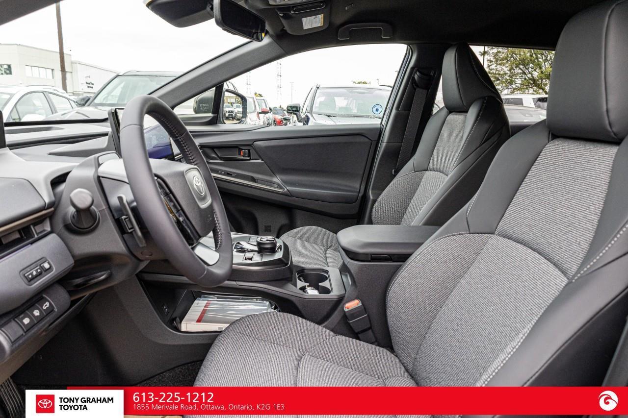 2027 Toyota bZ XLE Photo