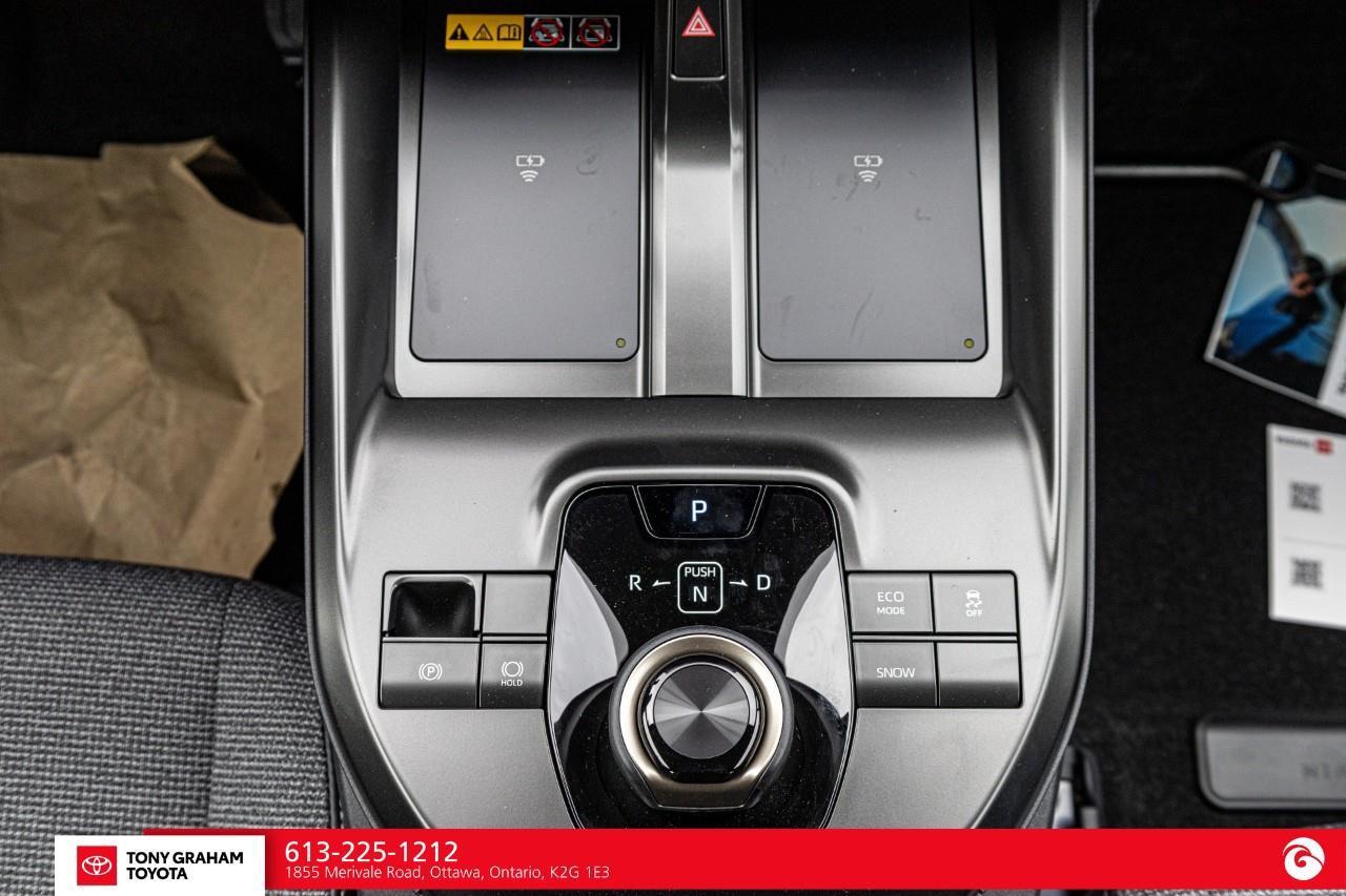 2027 Toyota bZ XLE Photo