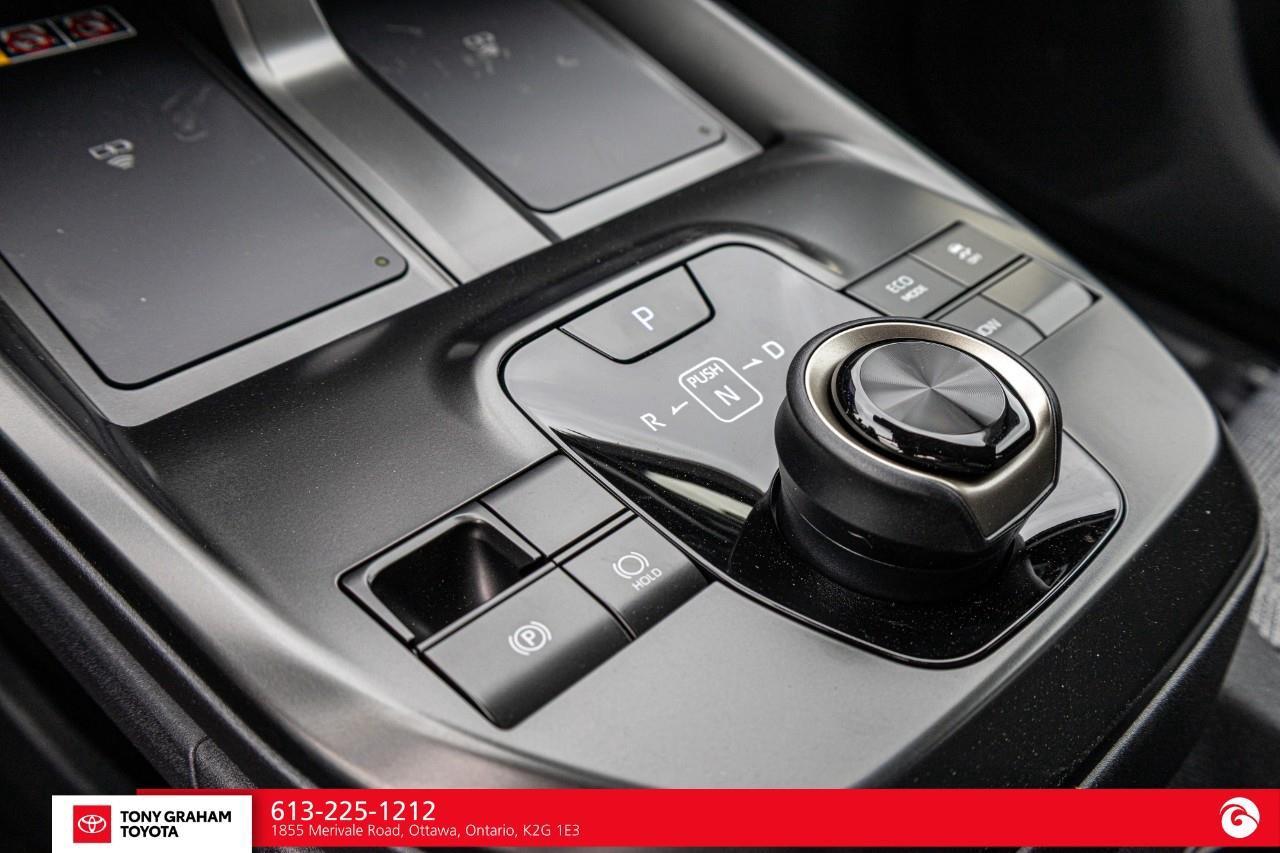 2027 Toyota bZ XLE Photo