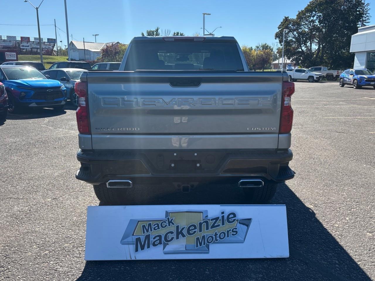 2026 Chevrolet Silverado 1500 Custom Trail Boss New 2026 Gas Powered V8 6 Passenger Crew Cab 4X4 Truck with a 2 Factory Installed Lift, Push Button Start with Remote Vehicle Start and a 7 Diagonal Touchscreen Radio with Wireless Apple CarPlay and W Photo