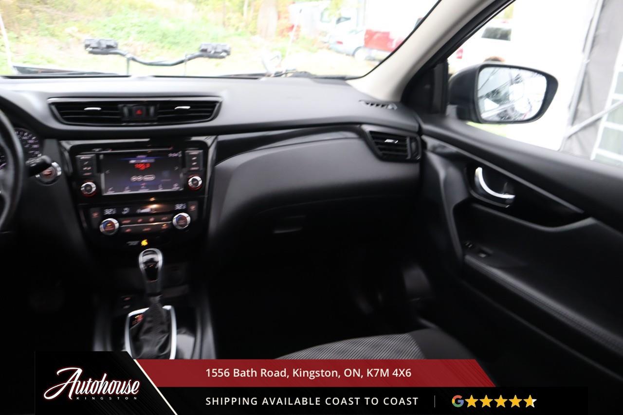 2023 Nissan Qashqai SV SUNROOF - REARVIEW CAMERA Photo