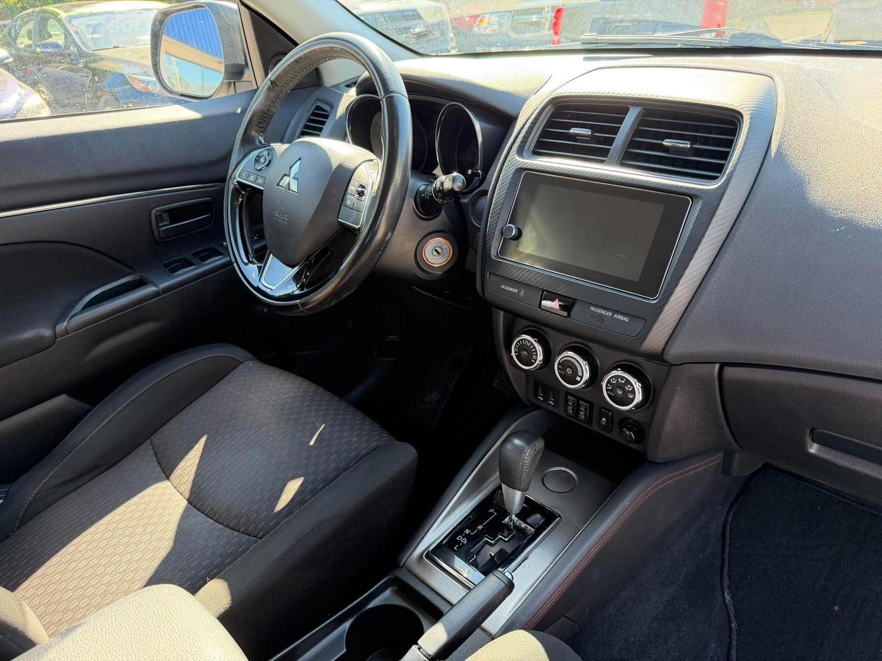 2019 Mitsubishi RVR ES FWD Photo
