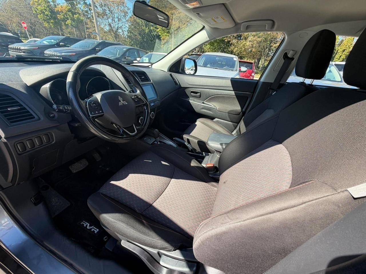2019 Mitsubishi RVR ES FWD - Photo #13