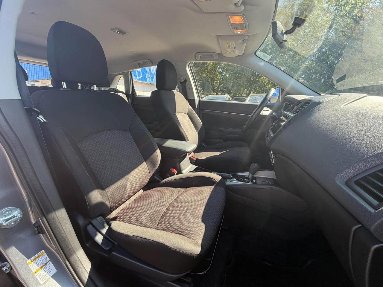 2019 Mitsubishi RVR ES FWD Photo