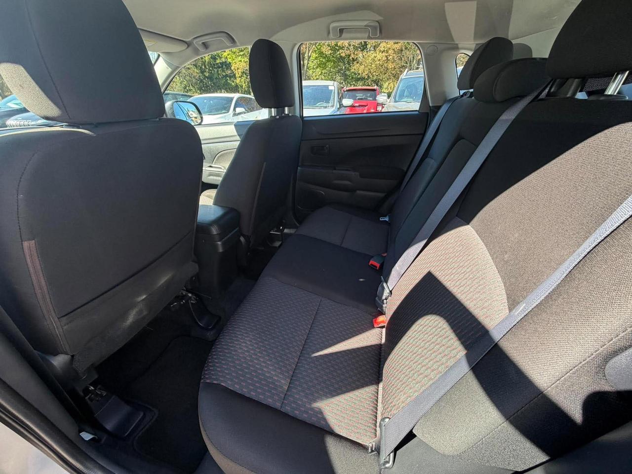 2019 Mitsubishi RVR ES FWD - Photo #12