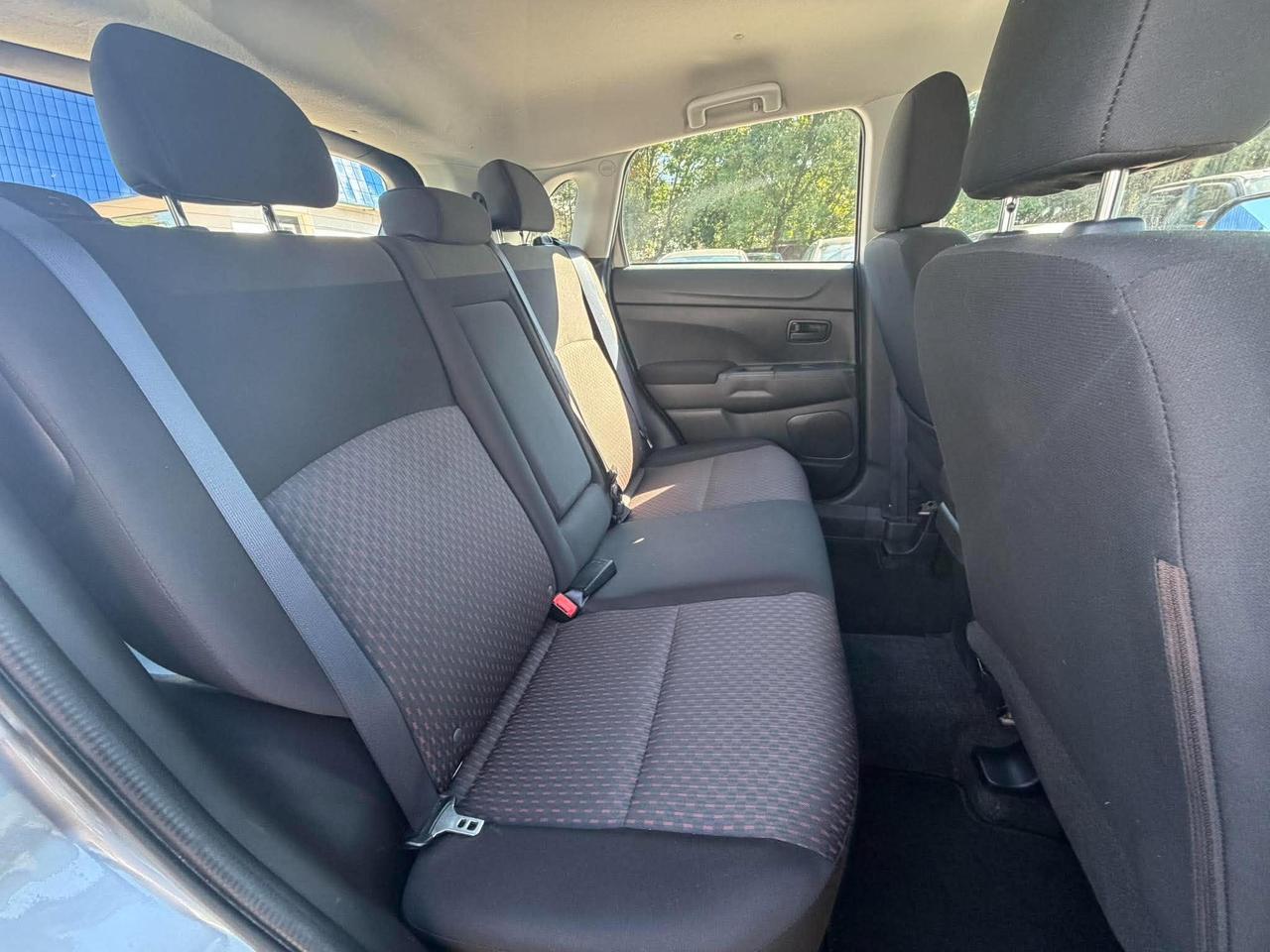 2019 Mitsubishi RVR ES FWD - Photo #11