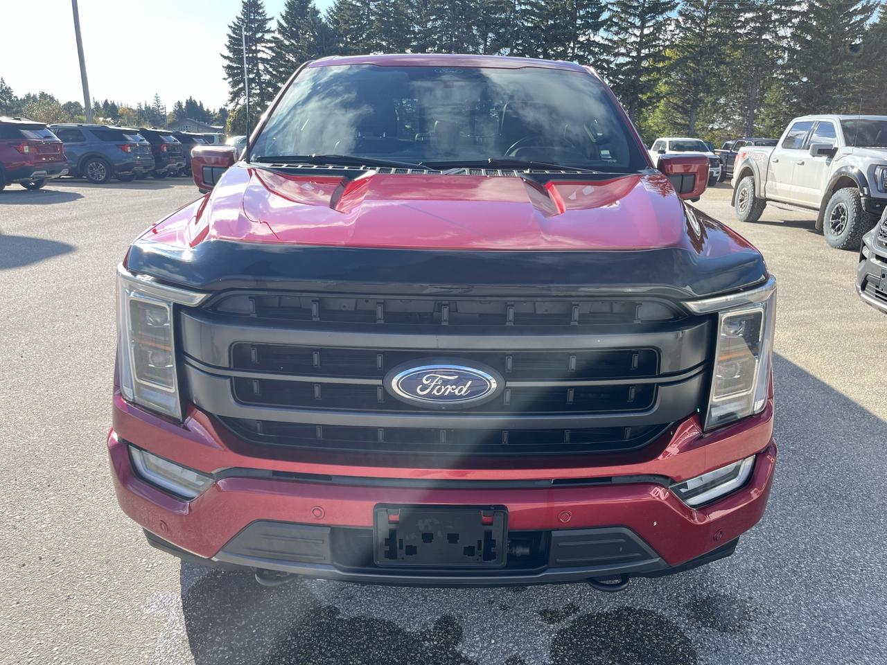 2022 Ford F-150 Lariat 4WD SuperCrew 5.5' Box Photo1