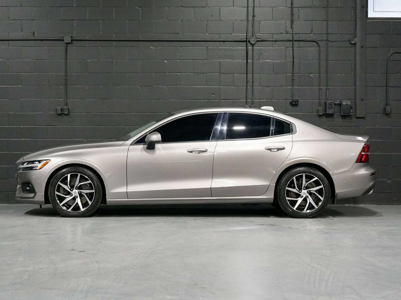 2019 Volvo S60 Momentum|PANO|LEATHER|DIRVER ASSIST Photo