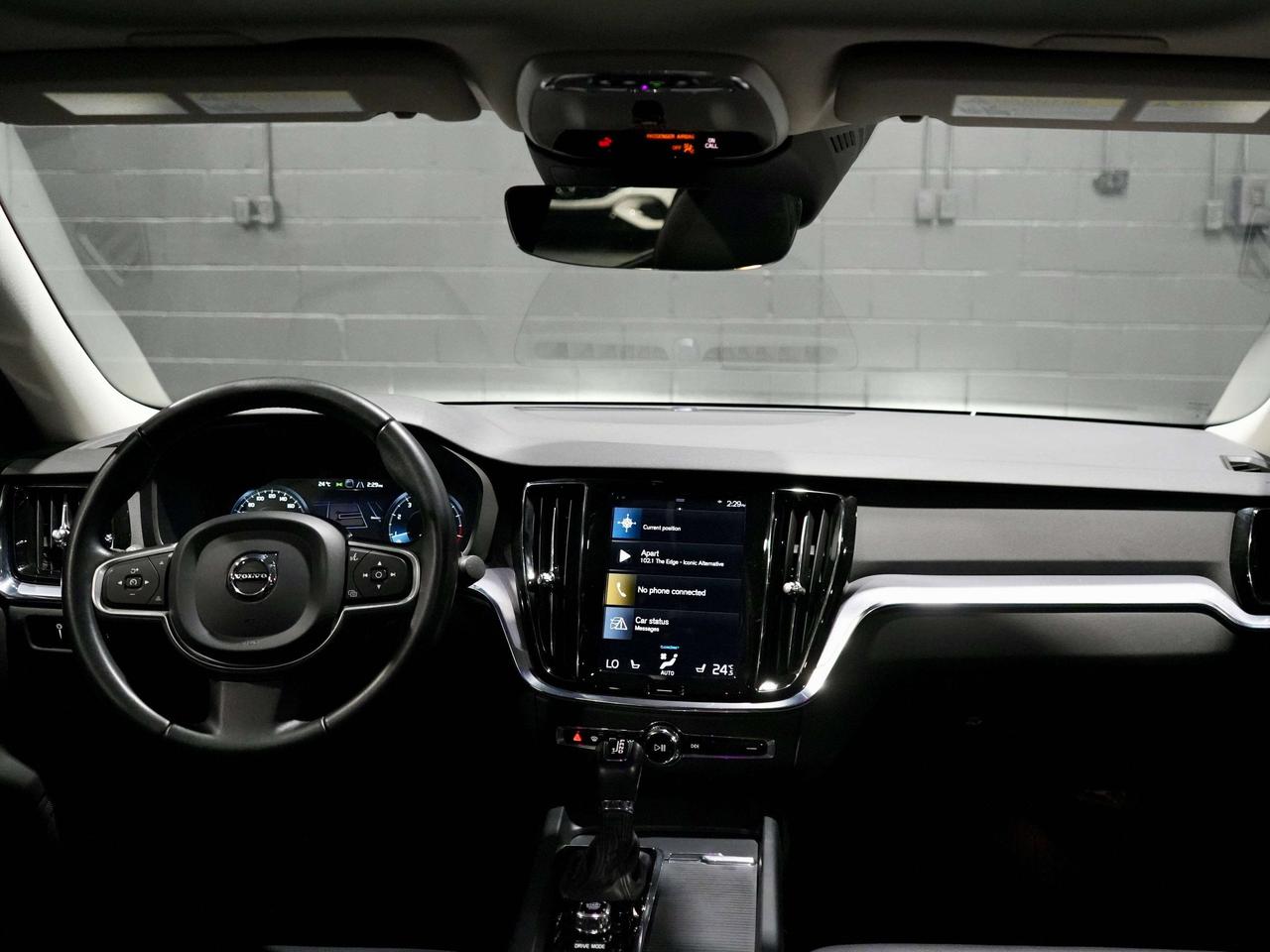 2019 Volvo S60 Momentum|PANO|LEATHER|DIRVER ASSIST Photo