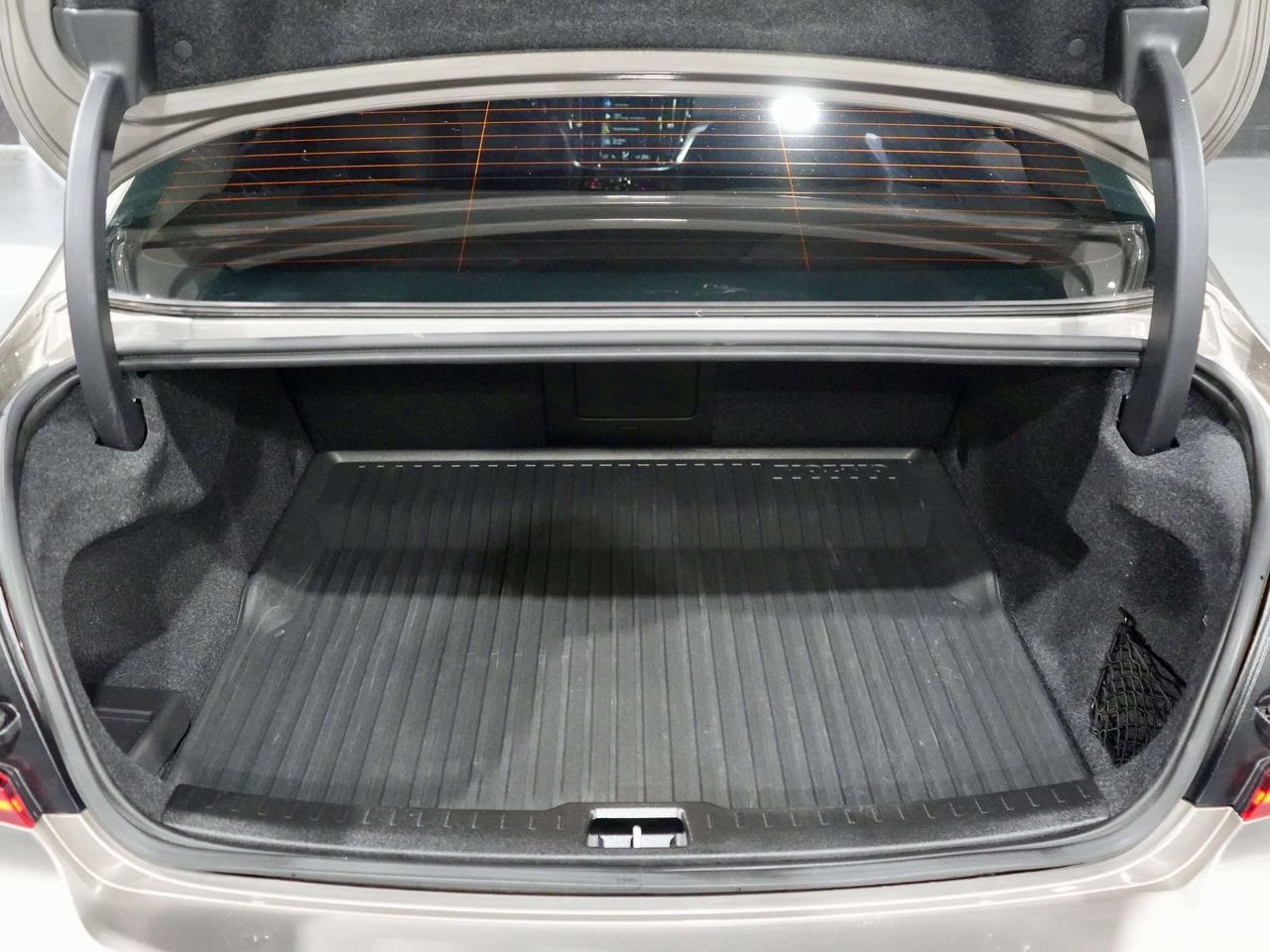 2019 Volvo S60 Momentum|PANO|LEATHER|DIRVER ASSIST Photo