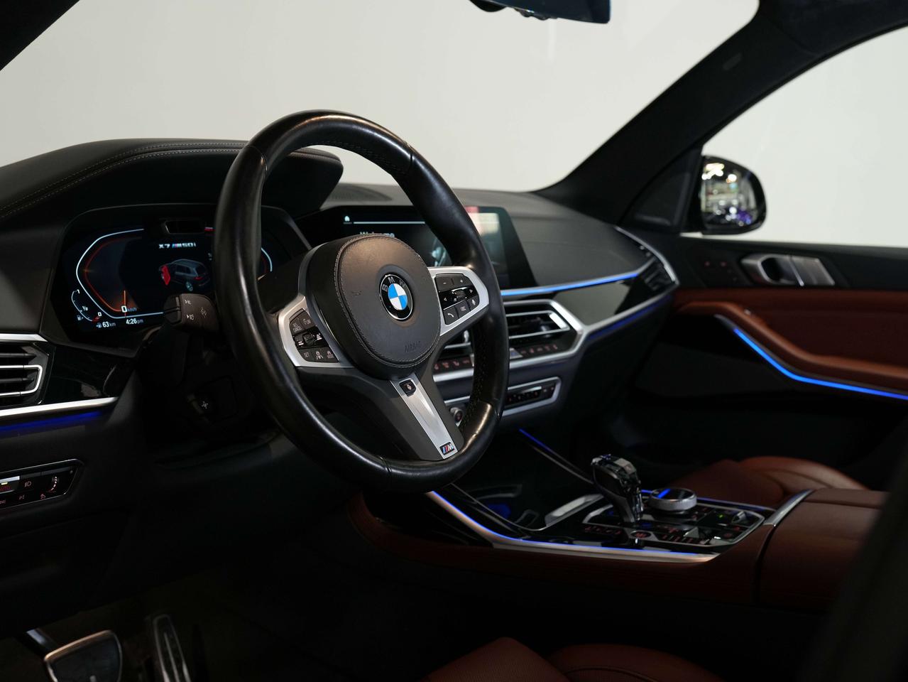 2022 BMW X7 M50I | 6 PASS | PREMIUM | REAR ENTERTAINMENT | 22 Photo