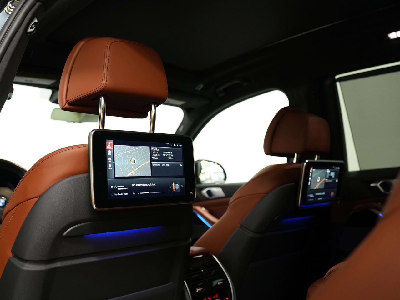 2022 BMW X7 M50I | 6 PASS | PREMIUM | REAR ENTERTAINMENT | 22 Photo
