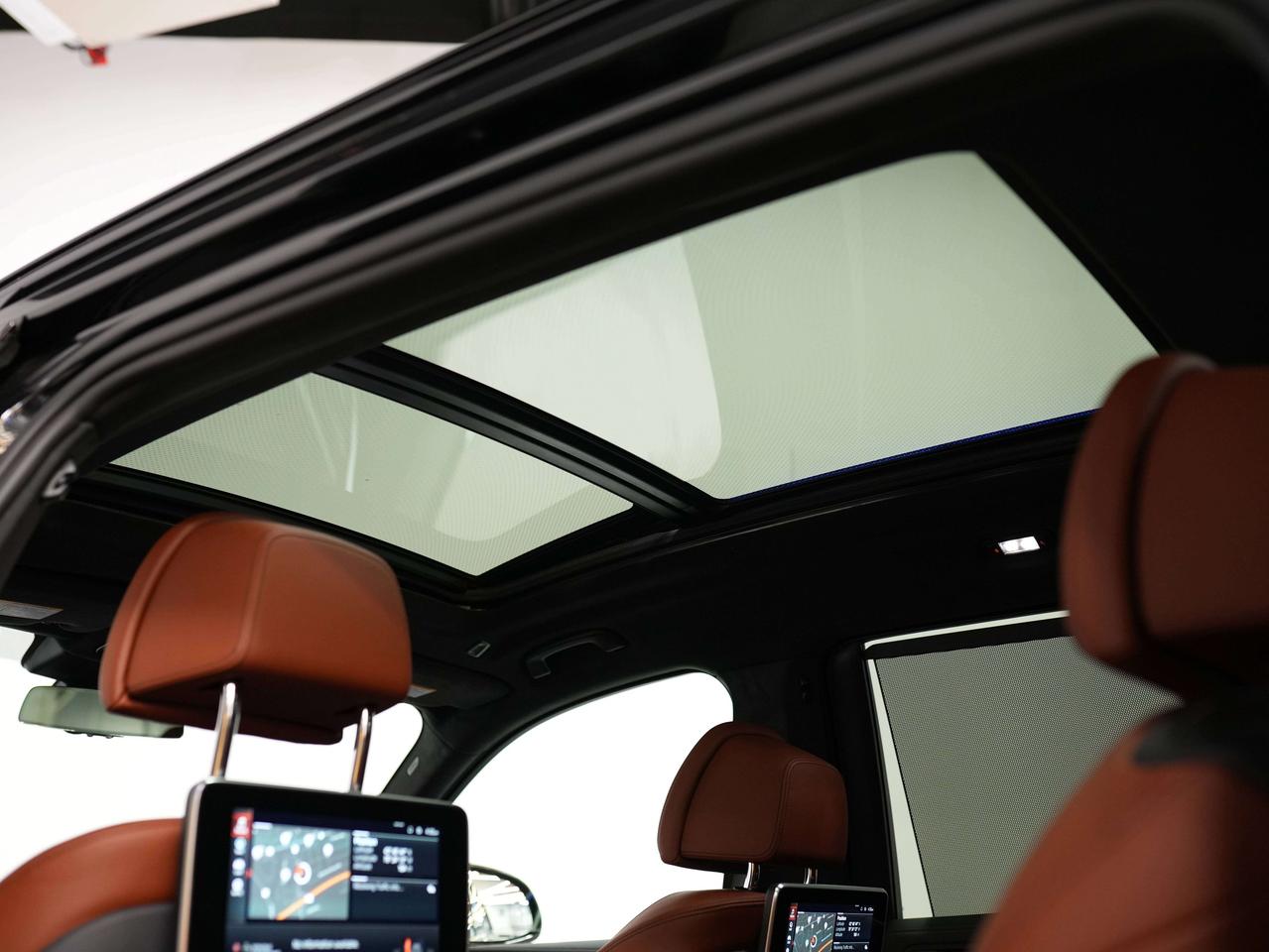 2022 BMW X7 M50I | 6 PASS | PREMIUM | REAR ENTERTAINMENT | 22 Photo