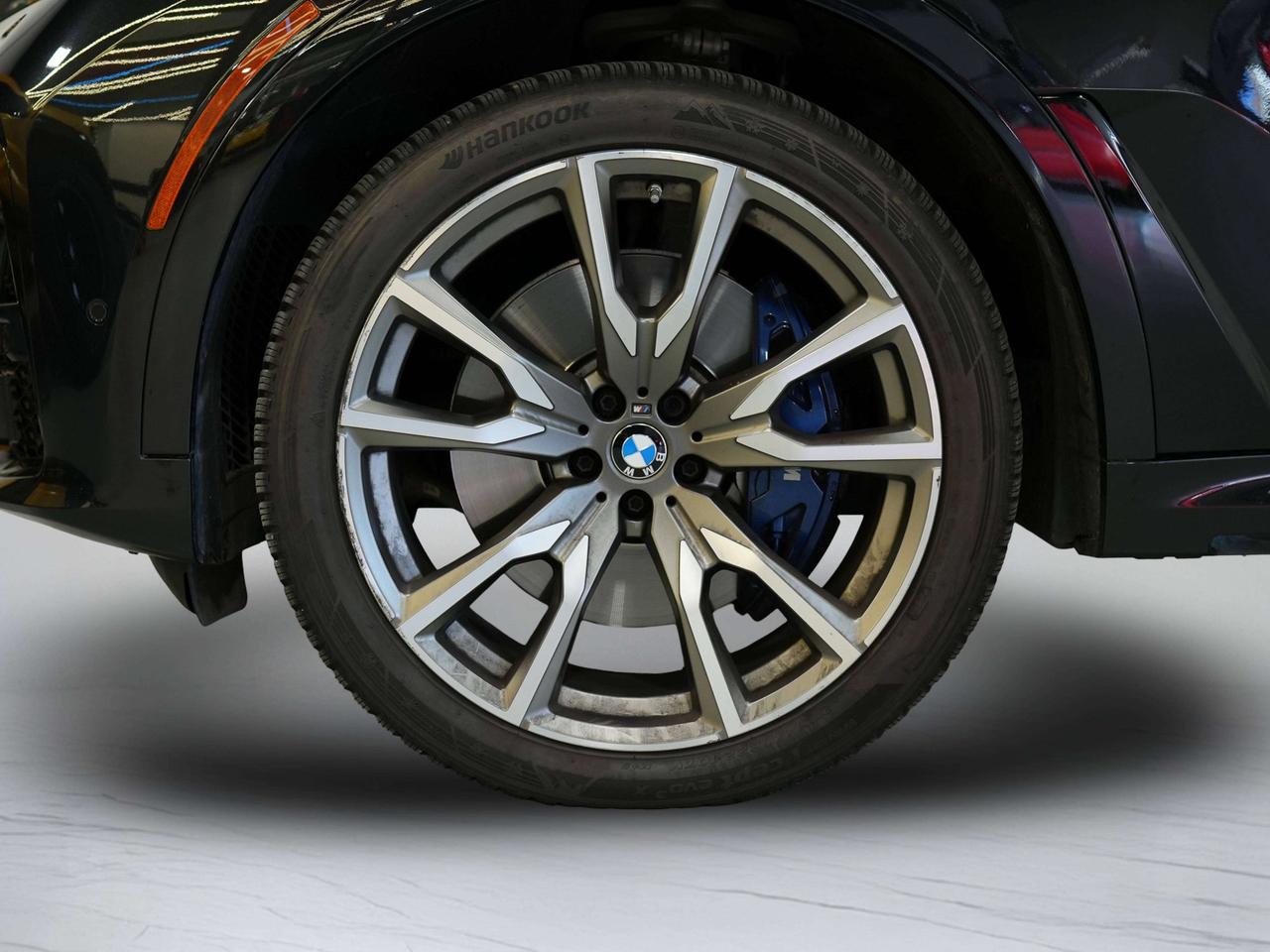 2022 BMW X7 M50I | 6 PASS | PREMIUM | REAR ENTERTAINMENT | 22 Photo
