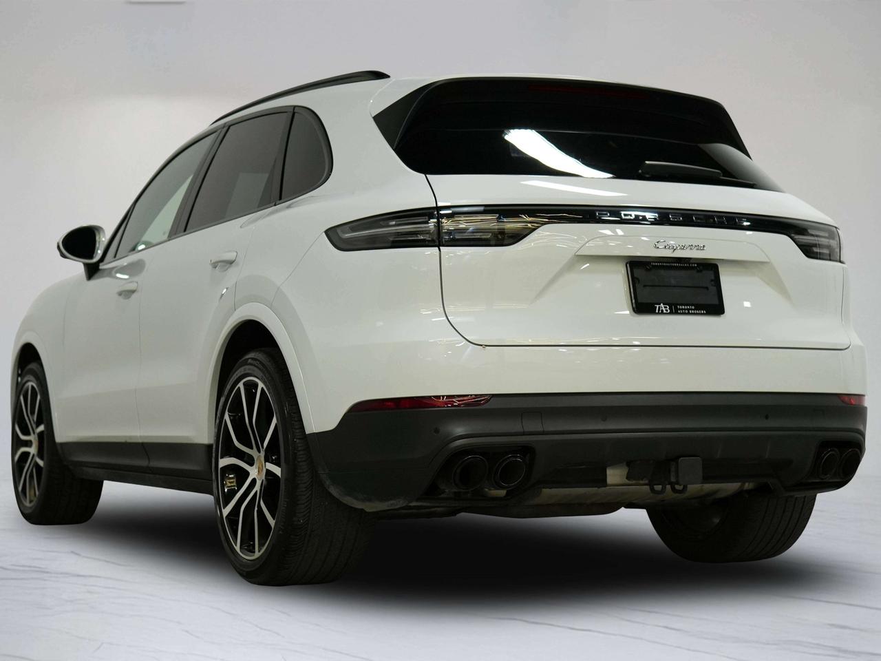 2023 Porsche Cayenne PREMIUM | BOSE | PANO | 21 IN Photo4
