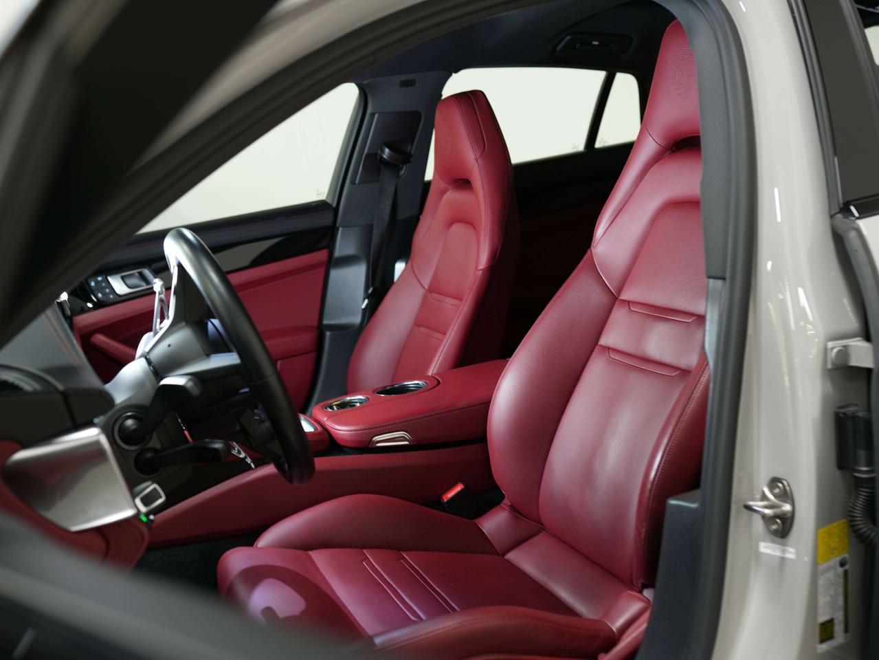 2023 Porsche Panamera 4 | PREMIUM | PANO | 20 IN Photo